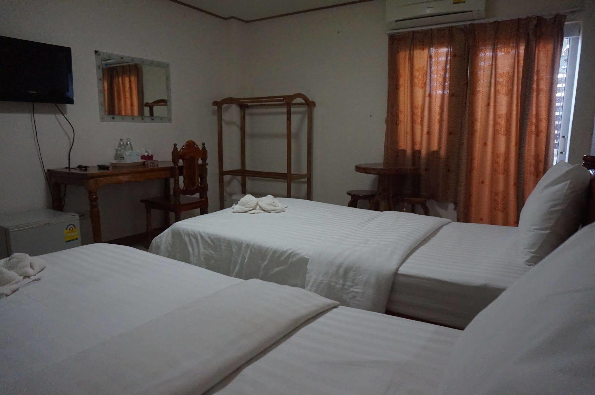 กรแก้ว แมนชั่น Hotel อุบลราชธานี ภายนอก รูปภาพ
